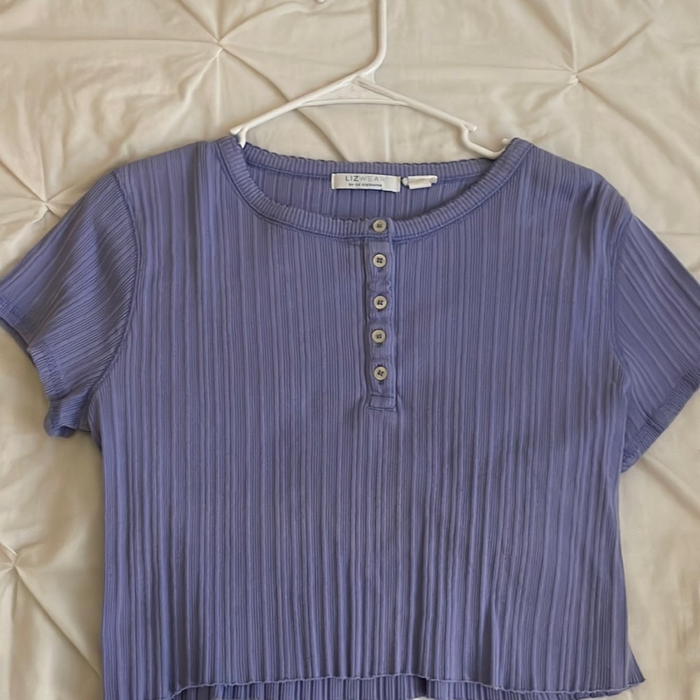 Liz Claiborne Lavender Crop Top